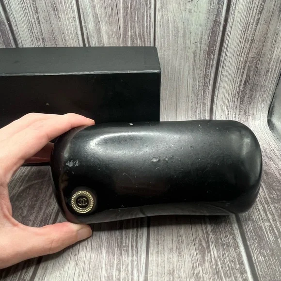 SOLD❤️ CHANEL Bouton Collection Black Sunglasses Red w/ Box + Case 5191 501/3C - Picture 14 of 16